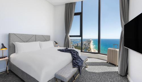 Three-Bedroom Sky Penthouse 
