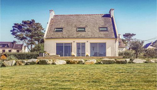 Four-Bedroom Holiday Home