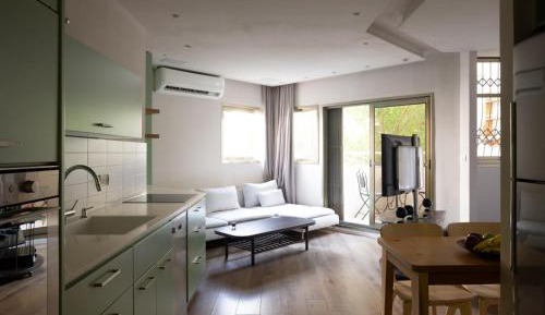 Studio with Balcony