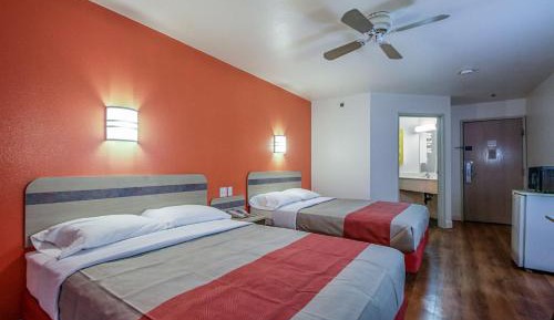 Queen Room with Two Queen Beds - Non-Smoking