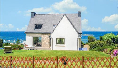 Four-Bedroom Holiday Home