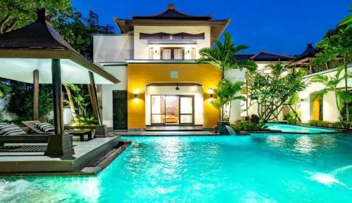 Villa with Private Pool