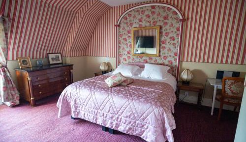 Double Room with Pool View