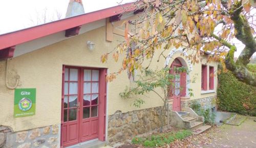 Holiday Home (5 Adults)