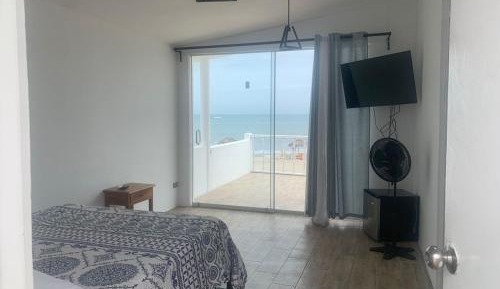 Deluxe Queen Suite