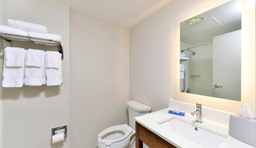 Queen Room - Disability Access