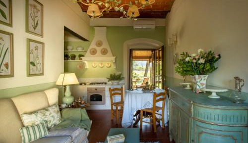 Comfort Two-Bedroom Apartment (4 Adults)