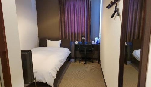 Single Room for Male - Smoking