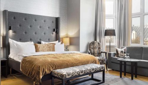 Junior King Suite