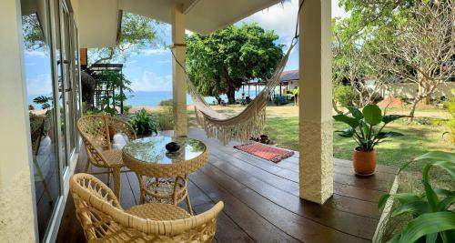 Bungalow with Sea View