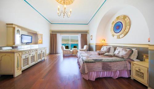 King Suite with Sea View