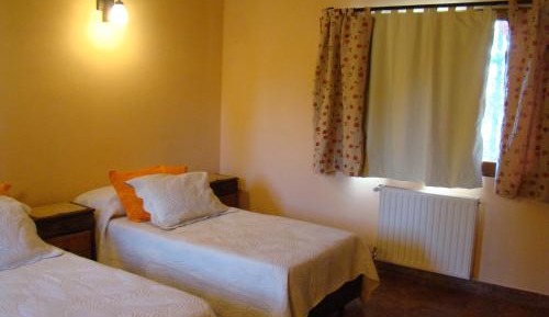 Deluxe Queen Suite