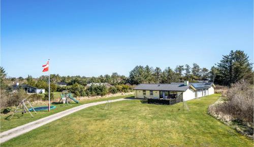 Four-Bedroom Holiday Home
