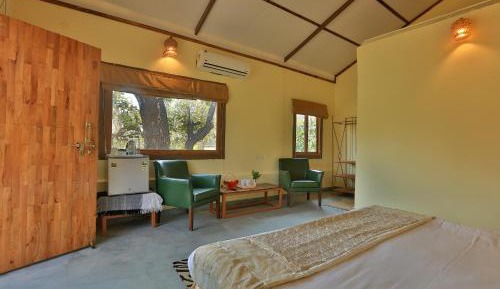 Queen Room with Garden View