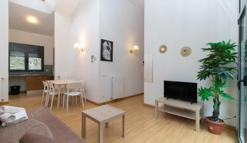 Two-Bedroom Apartment (6 Adults)