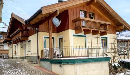 Four-Bedroom Holiday Home