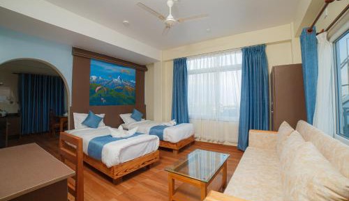 Apartment with Lake View
