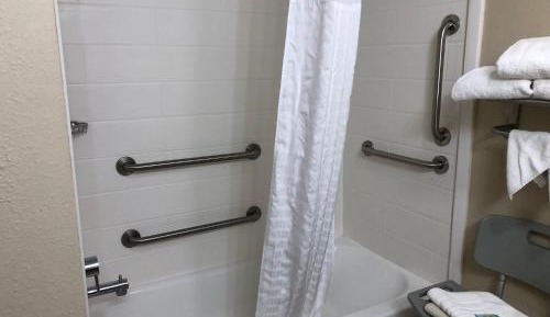 1 King Bed, Mobility Accessible Room, Bathtub w/ Grab Bars, Non-Smoking