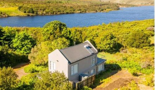Superior Cottage