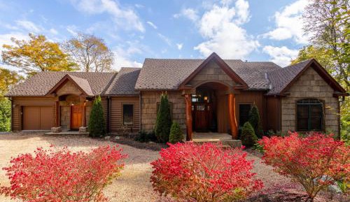Six-Bedroom Holiday Home