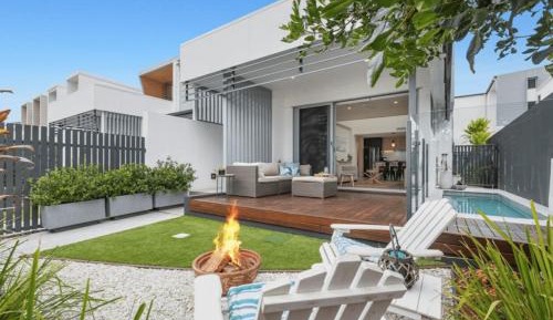 Three-Bedroom Townhouse