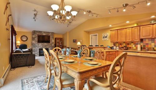 Four-Bedroom Holiday Home