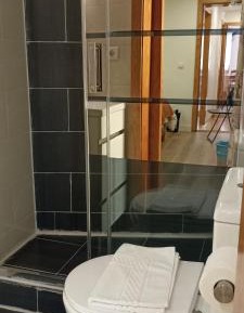 Twin Room with Private Bathroom