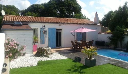 Holiday Home (6 Adults)