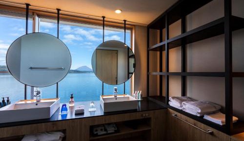  Deluxe Twin Room with Shower-Club BLD - Non-Smoking(Buffet Dinner & Breakfast Included)