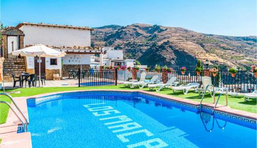 One-Bedroom Holiday Home