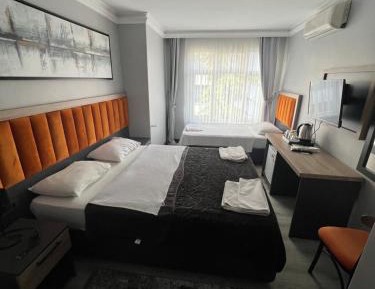 Deluxe Double or Twin Room with Balcony
