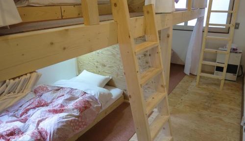 1 Bed in 6-Bed Male Dormitory Room