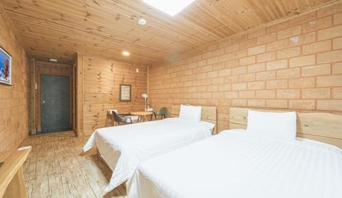 Deluxe Double Room with Two Double Beds