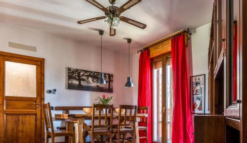 Standard Double Room with Shared Bathroom