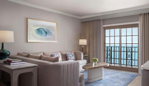 Ocean Front Suite 