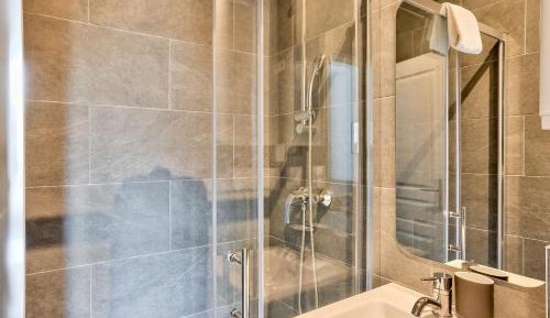 Studio with Sofa Bed