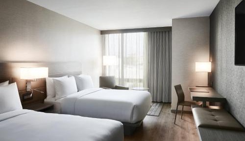 Queen Guest Room with Two Queen Beds