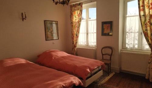 Twin Room with Shared Bathroom