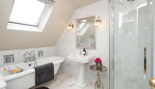 Deluxe Double Room with Bath