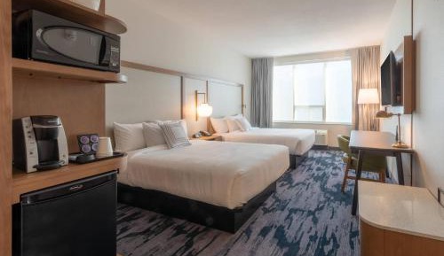 Guest room with 2 Queen, Mountain view