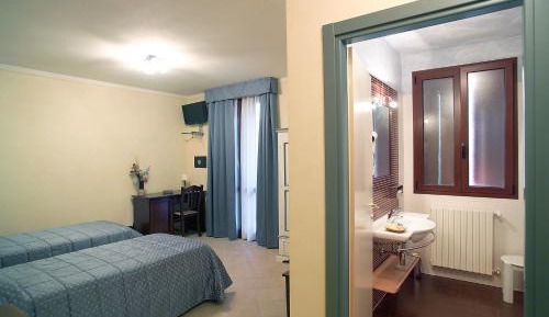 Large Double Room