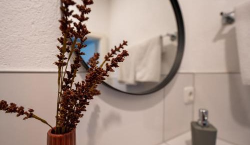 Standard Twin Room with Shared Bathroom