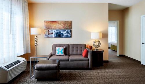 Two-Bedroom Suite