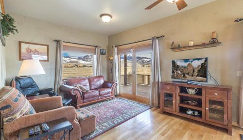 Three-Bedroom Holiday Home 