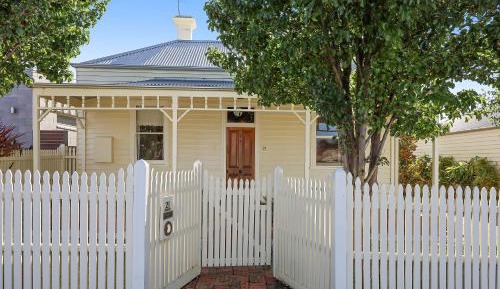 Four-Bedroom Holiday Home