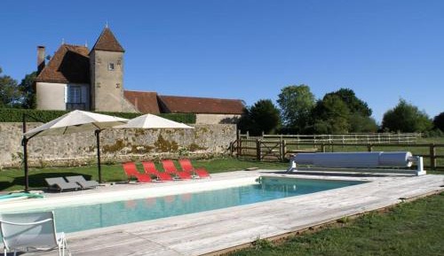 Holiday Home (8 Adults)