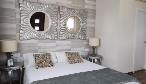 Double or Twin Room with Terrace