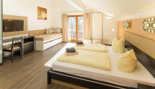 Quadruple Room with Balcony