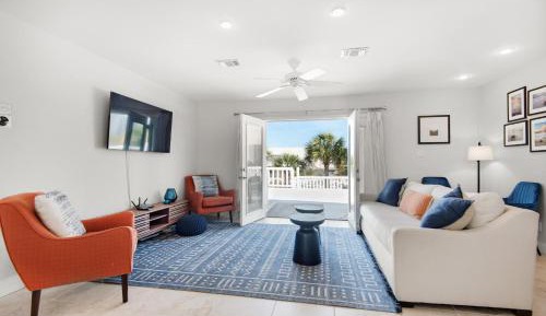 Three-Bedroom Holiday Home 