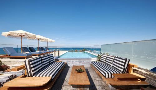 Villa - Beach Front